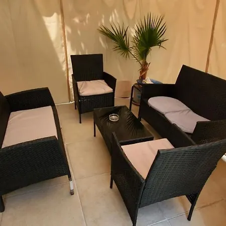 2 Bedroom House In Downtown With Garden Next To The Beach,Sea Garden 5 Min By Walk Burgas Exterior photo