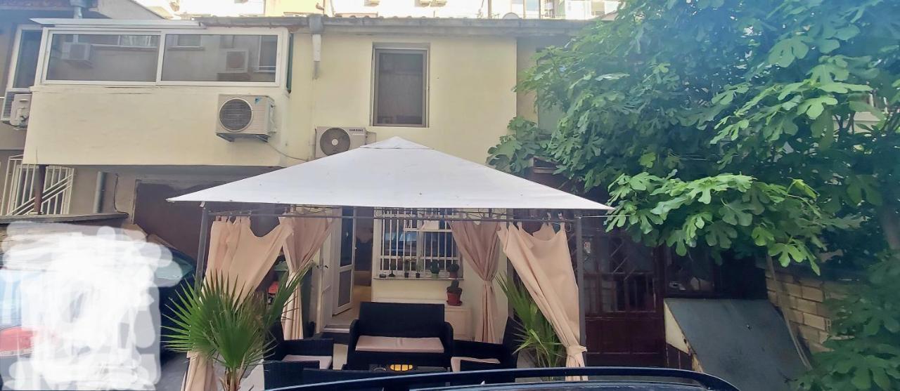 2 Bedroom House In Downtown With Garden Next To The Beach,sea Garden 5 Min By Walk