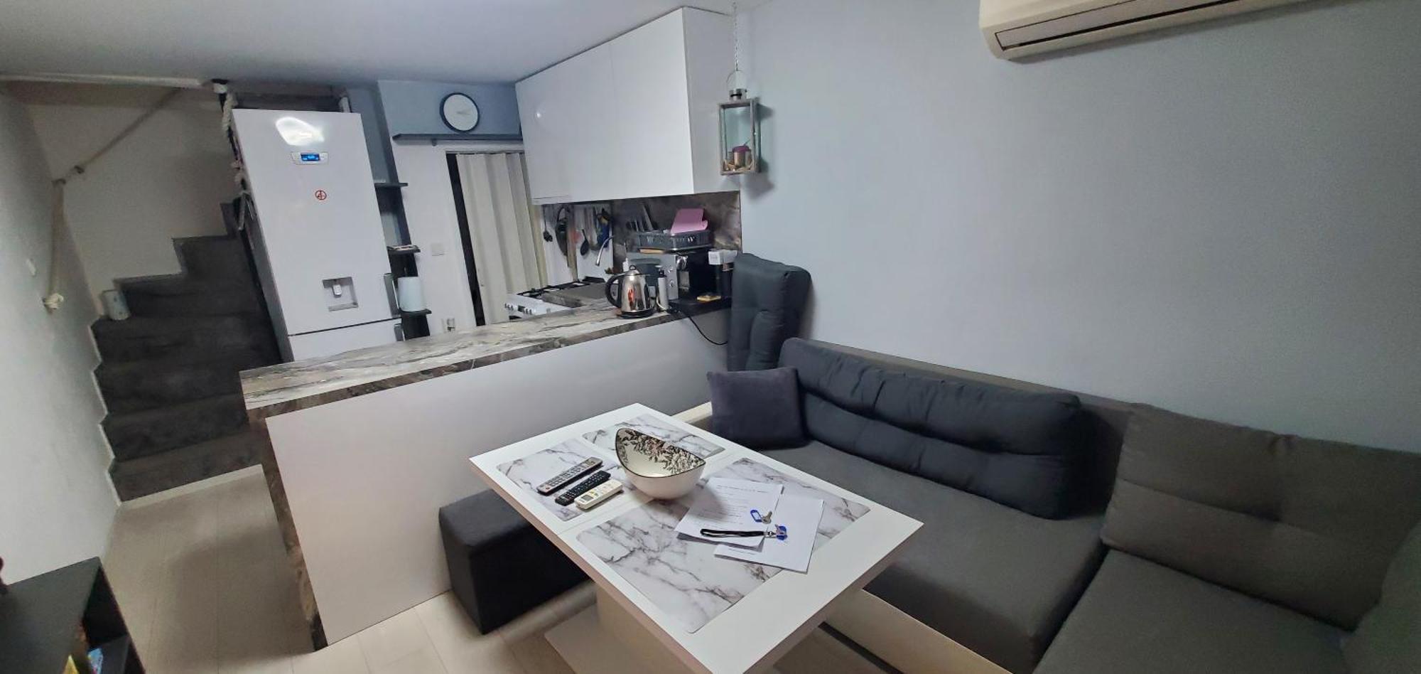 Villa 2 Bedroom House In Downtown With Garden Next To The Beach,sea Garden 5 Min By Walk Burgas