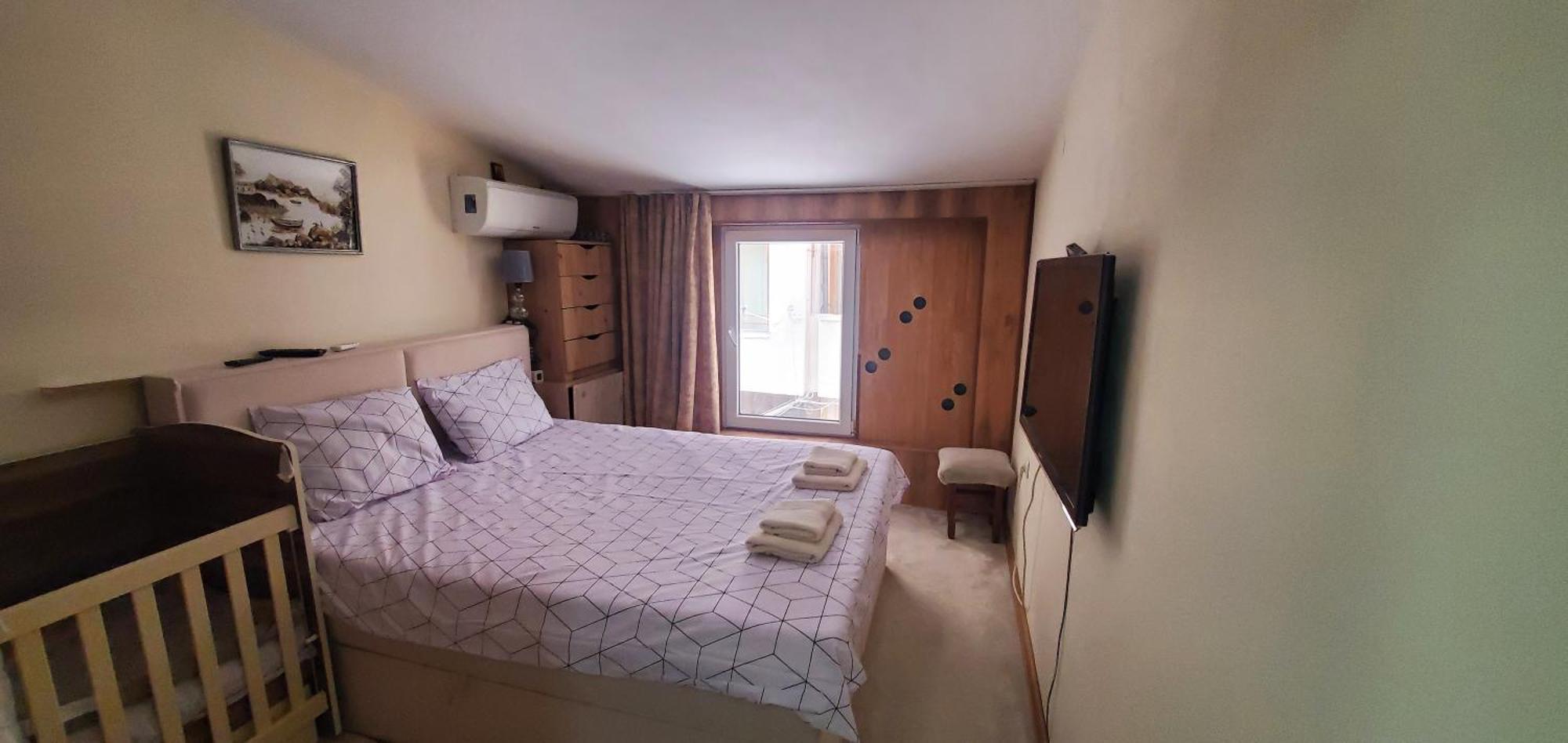 2 Bedroom House In Downtown With Garden Next To The Beach,sea Garden 5 Min By Walk Villa *